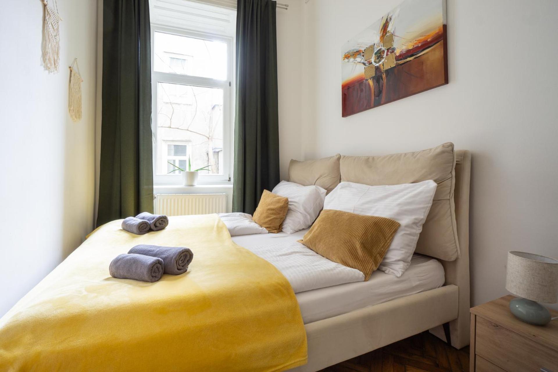 Central Apartment In Viennese Old Building Exteriör bild