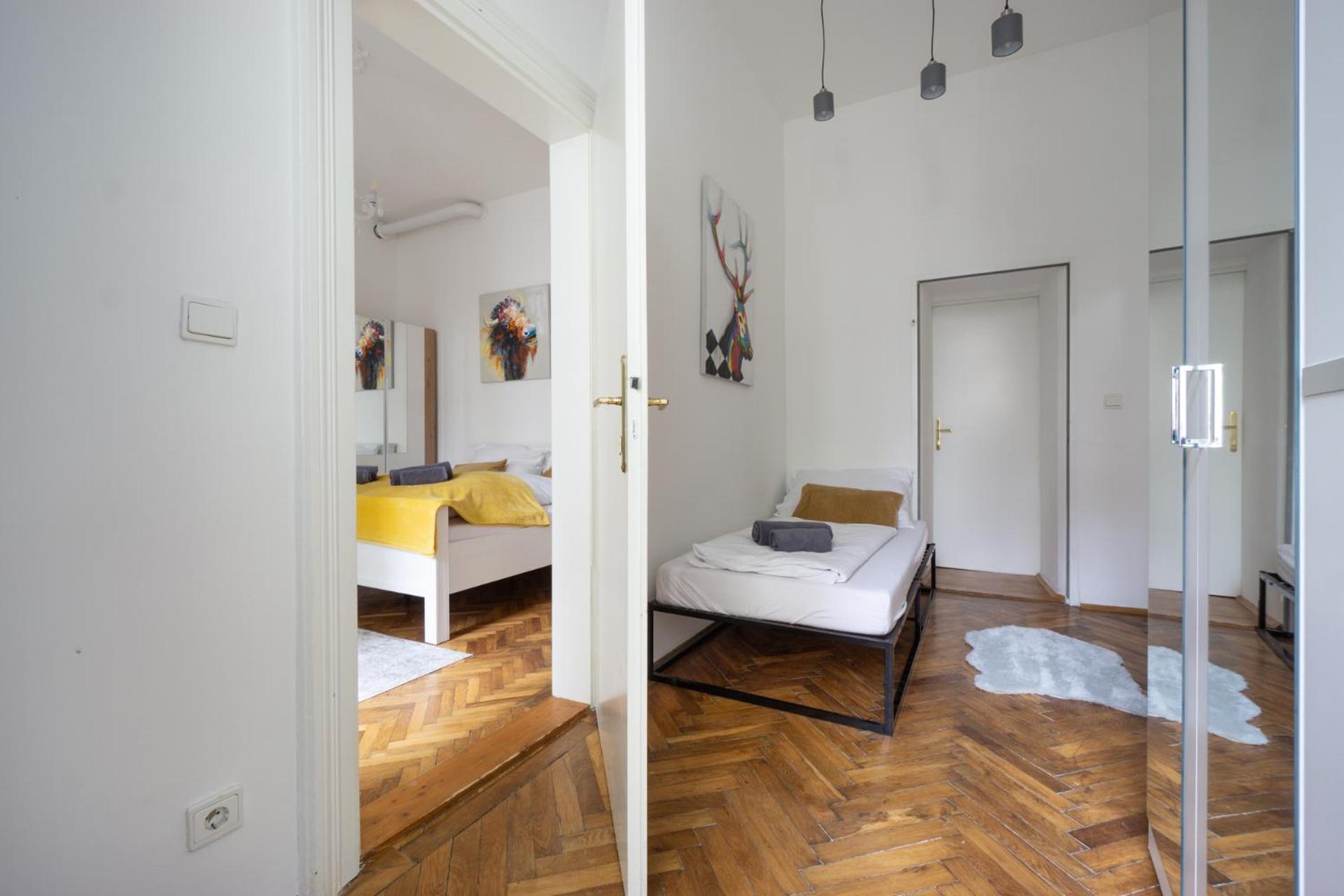 Central Apartment In Viennese Old Building Exteriör bild